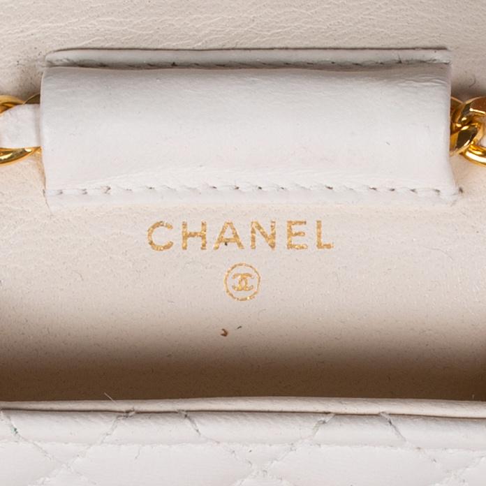 Chanel White Caviar CC Mini Cosmetic Pouch Leather ref.297448 - Joli Closet
