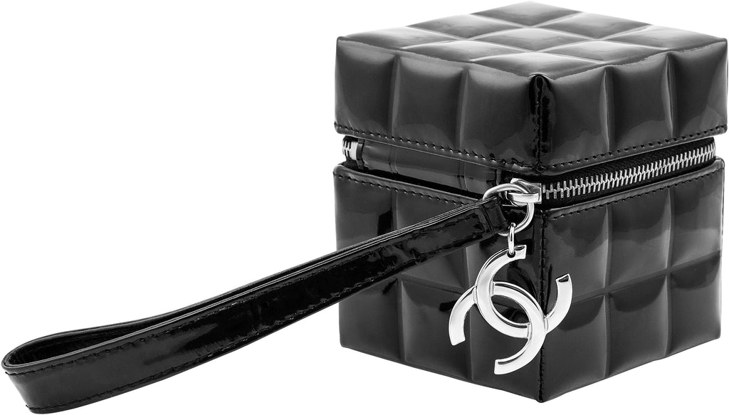 Chanel Black Patent Leather New Clutch – Oliver Jewellery